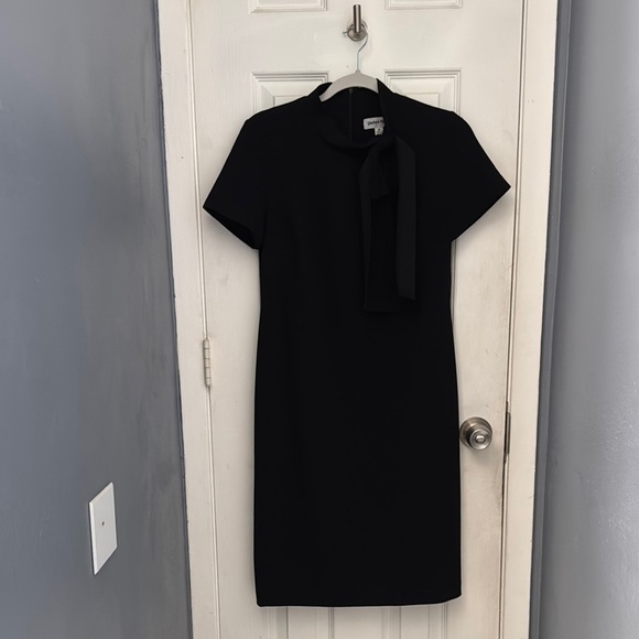 Shelby & Palmer Black Sheath Dress Mock Neck Short Sleeve - Picture 1 of 5